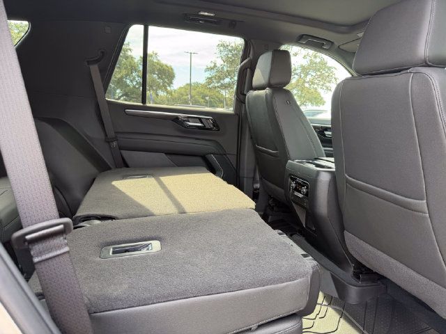 Used 2026 Chevrolet Tahoe Z71 w/ Sun And Tow Package AWD/4WD image 18
