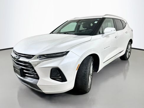 Used 2020 Chevrolet Blazer Premier w/ LPO, Floor Liner Package FWD image 3