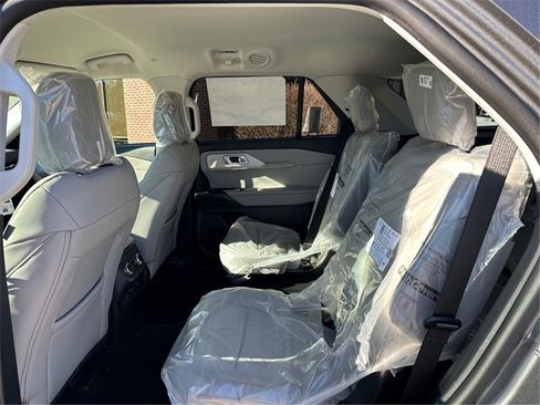 New 2026 Ford Explorer Active image 10