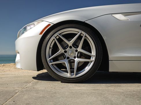 Used 2013 BMW Z4 sDrive28i RWD image 19