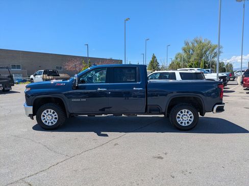Used 2022 Chevrolet Silverado 3500 LTZ w/ LTZ Plus Package AWD/4WD image 7
