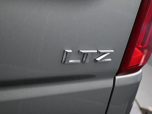 Used 2024 Chevrolet Silverado 1500 LTZ w/ LTZ Convenience Package II image 42