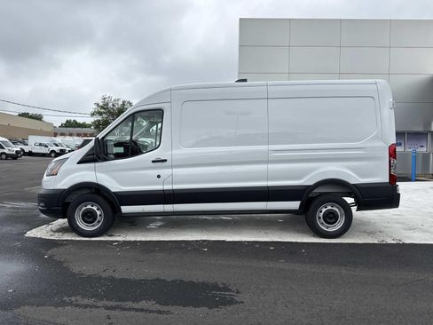New 2026 Ford Transit 250 148 Medium Roof w/ Load Area Protection Package RWD image 6