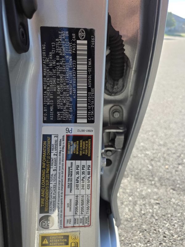Used 2014 Toyota Camry LE FWD image 23