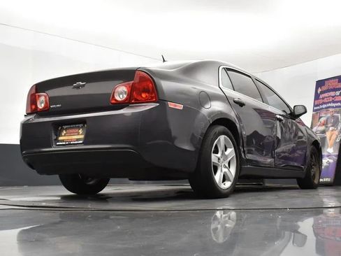 Used 2011 Chevrolet Malibu LS image 13
