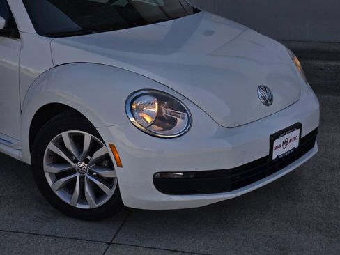 Used 2015 Volkswagen Beetle TDI FWD image 39