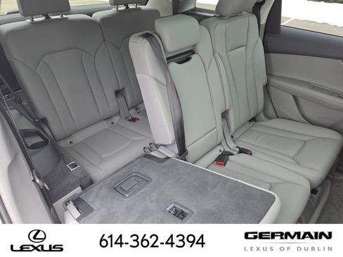 Used 2024 Audi Q7 3.0T Premium Plus image 38