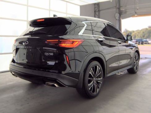 Used 2022 INFINITI QX50 Luxe w/ Appearance Package AWD/4WD image 7