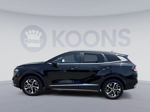 Used 2023 Kia Sportage EX AWD/4WD image 2