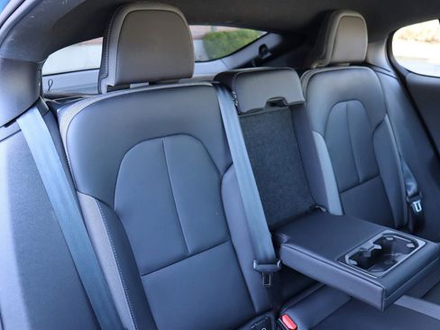 Used 2024 Volvo C40 Recharge Core image 16