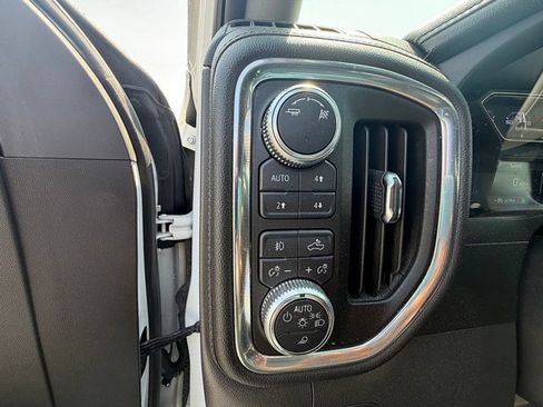 Used 2019 GMC Sierra 1500 SLT w/ SLT Premium Package AWD/4WD image 35
