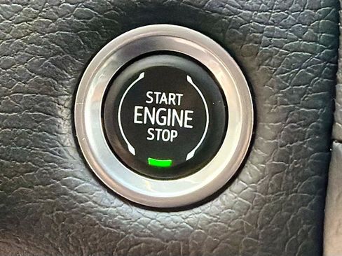 Used 2023 GMC Yukon Denali AWD/4WD image 39