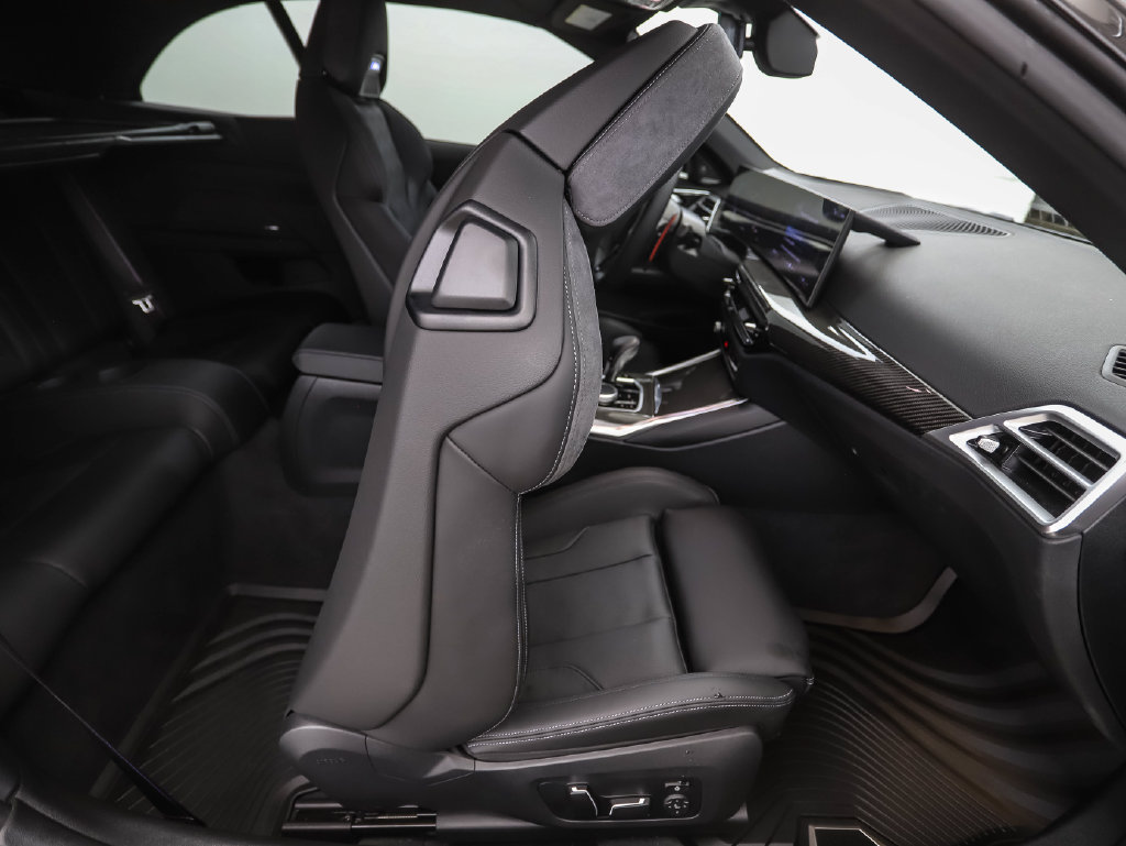 Used 2027 BMW M4 xDrive Competition AWD/4WD image 28