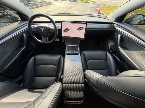 Used 2023 Tesla Model 3 Standard Range image 22
