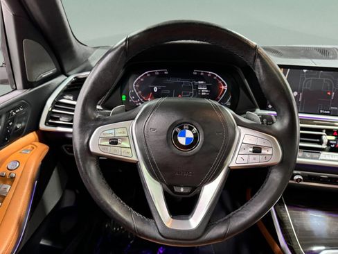 Used 2021 BMW X7 xDrive40i w/ Premium Package image 16