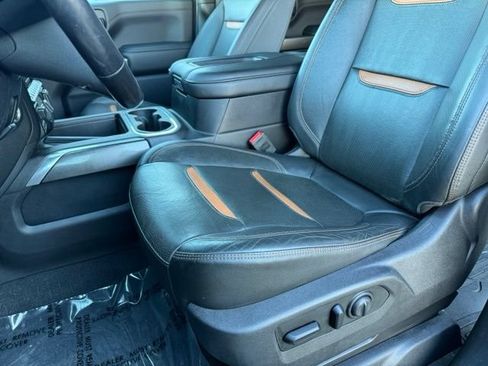 Used 2019 GMC Sierra 1500 AT4 w/ AT4 Premium Package AWD/4WD image 5