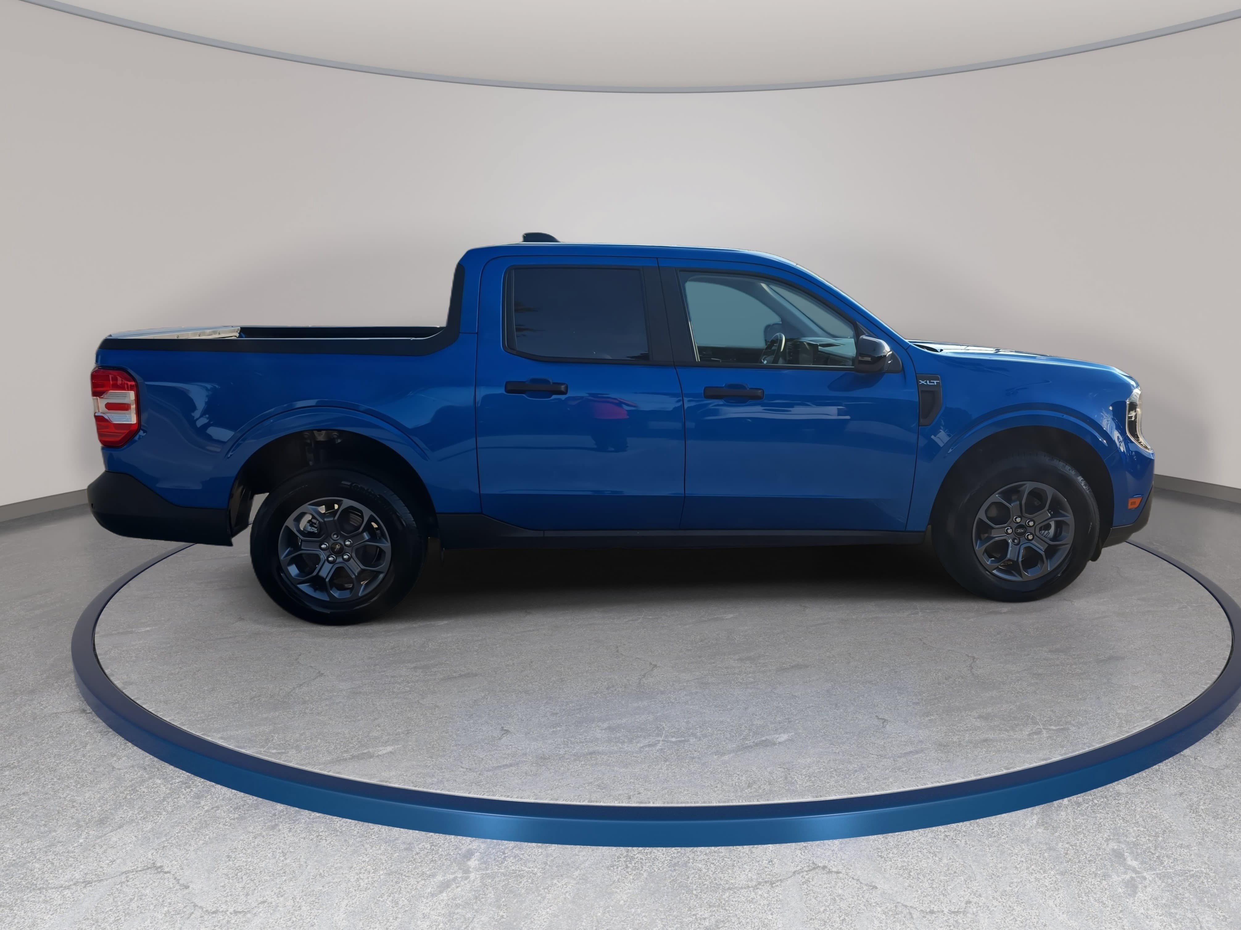 Used 2025 Ford Maverick XLT w/ XLT Luxury Package FWD image 4