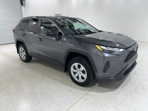 Used 2024 Toyota RAV4 LE FWD image 7