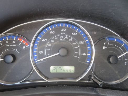 Used 2012 Subaru Forester 2.5X Limited AWD/4WD image 15
