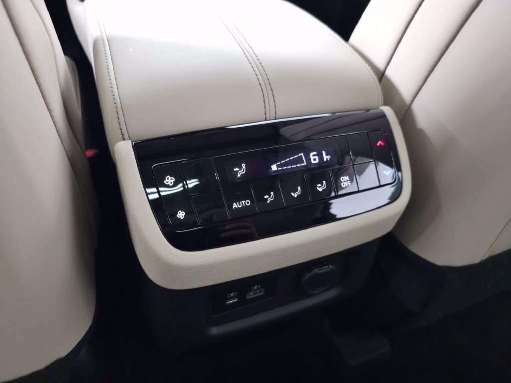 Used 2022 INFINITI QX60 Luxe w/ Performance Audio Package AWD/4WD image 31