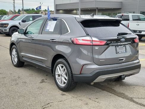 Used 2024 Ford Edge SEL w/ Convenience Package AWD/4WD image 3