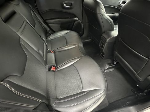 Used 2019 Jeep Compass Latitude w/ Popular Equipment Group image 18