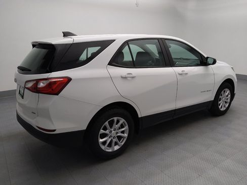 Used 2021 Chevrolet Equinox LS AWD/4WD image 10