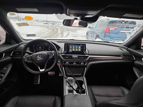 Used 2019 Honda Accord Sport image 10