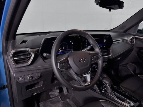 Used 2025 Chevrolet TrailBlazer ACTIV image 9