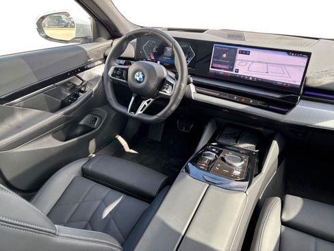 Used 2026 BMW 530i xDrive image 26