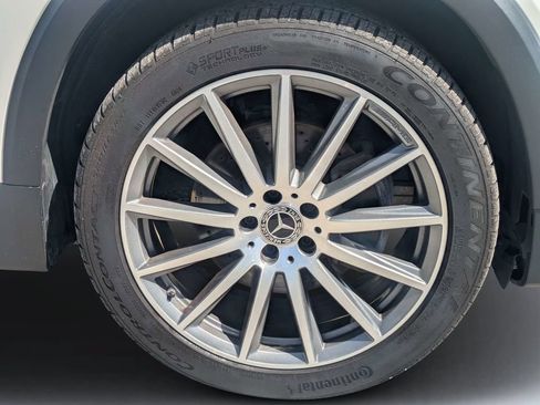 Used 2020 Mercedes-Benz GLB 250 image 11