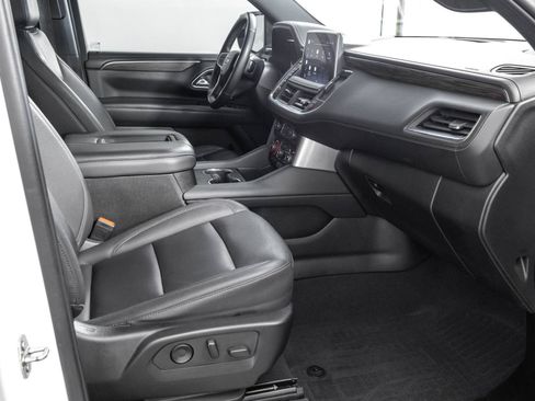 Used 2022 Chevrolet Tahoe LT w/ Luxury Package AWD/4WD image 46