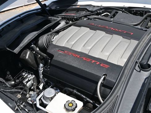 Used 2016 Chevrolet Corvette Stingray Coupe RWD image 20