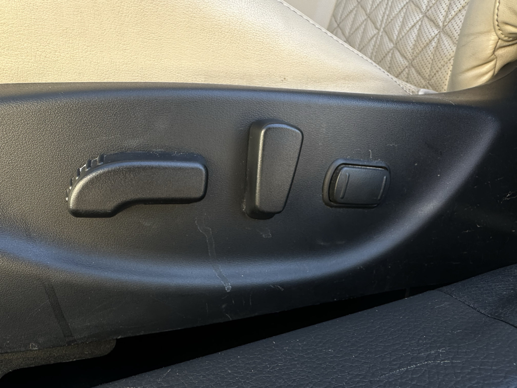 Used 2018 Nissan Maxima Platinum FWD image 10