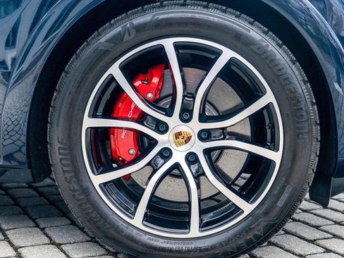 Used 2024 Porsche Cayenne S image 82