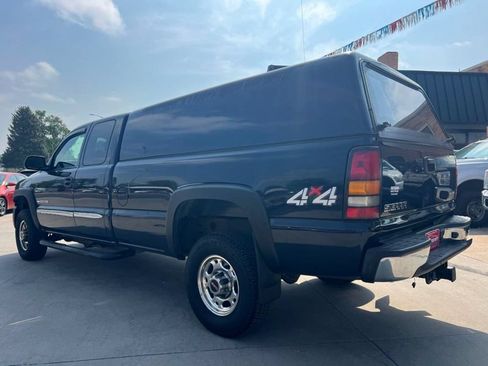 Used 2006 GMC Sierra 2500 SLE w/ Onstar Plus Package AWD/4WD image 5