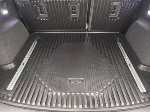 Certified 2024 Cadillac XT5 Premium Luxury w/ LPO, Floor Liner Package AWD/4WD image 28