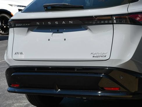 Used 2023 Nissan Ariya AWD/4WD image 30