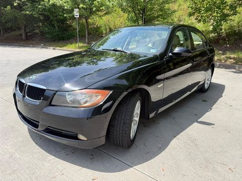 Used 2006 BMW 325i Sedan RWD image 5