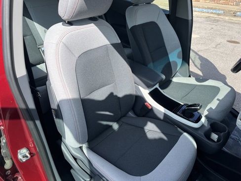 Used 2020 Chevrolet Bolt LT image 34