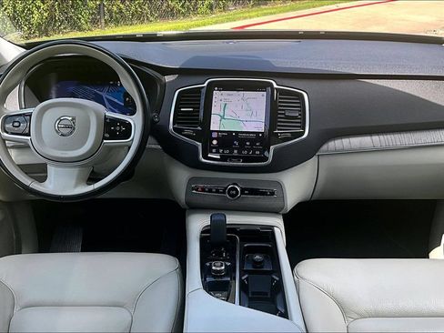 Used 2025 Volvo XC90 B6 Plus AWD/4WD image 20