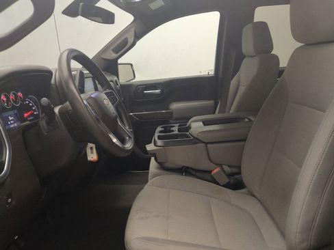 Used 2020 Chevrolet Silverado 1500 LT w/ Z71 Off-Road Package AWD/4WD image 17