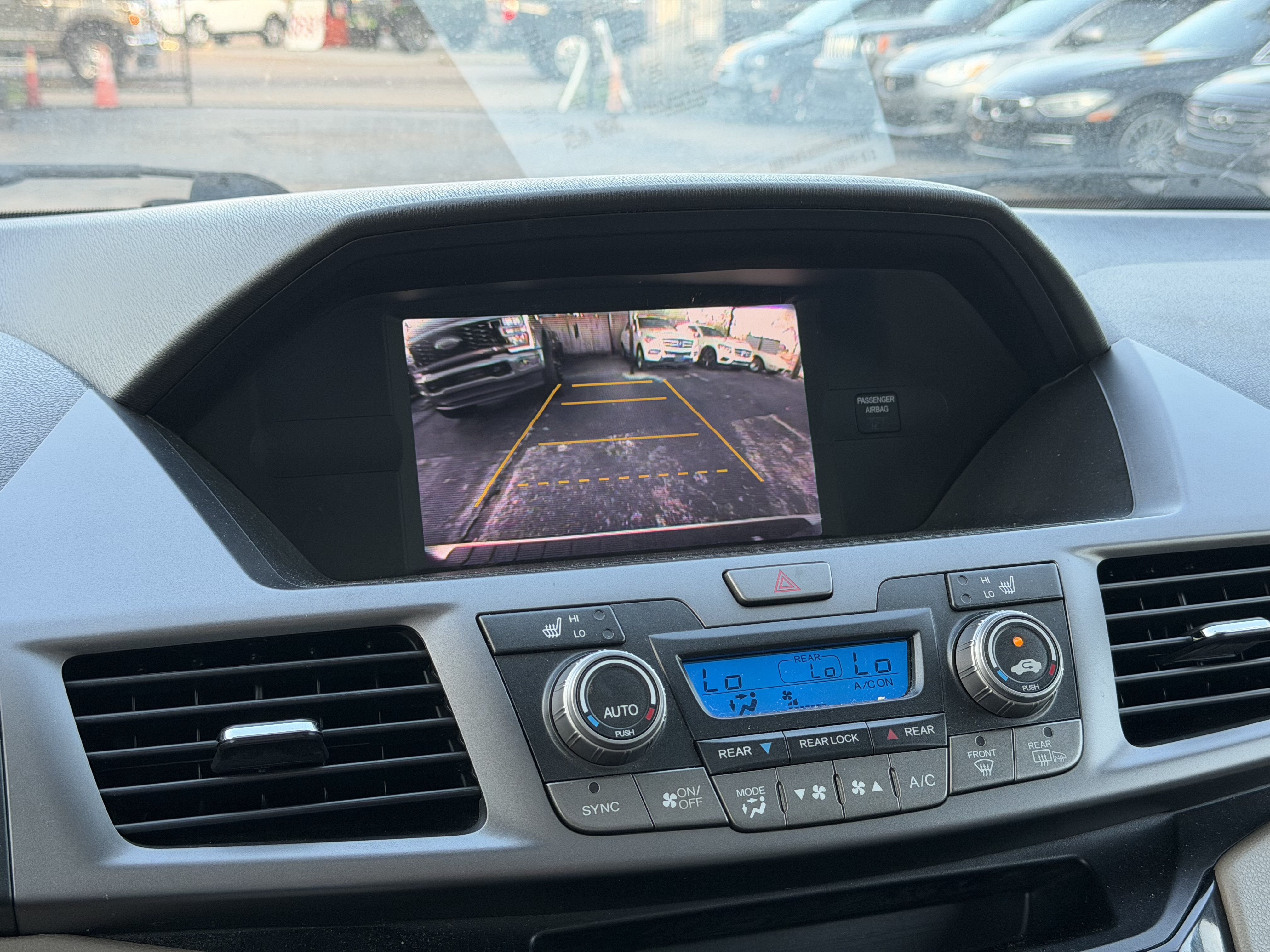 Used 2011 Honda Odyssey EX-L image 21