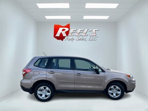 Used 2015 Subaru Forester 2.5i AWD/4WD image 6