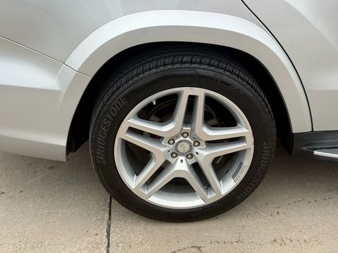 Used 2014 Mercedes-Benz GL 550 4MATIC image 49