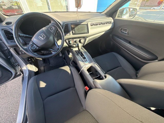 Used 2019 Honda HR-V Sport image 6