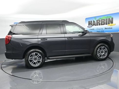 New 2026 Ford Expedition Active RWD image 6