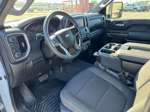 Used 2021 Chevrolet Silverado 3500 LT AWD/4WD image 30