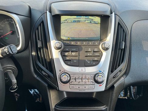 Used 2017 Chevrolet Equinox LT w/ Midnight Edition image 35