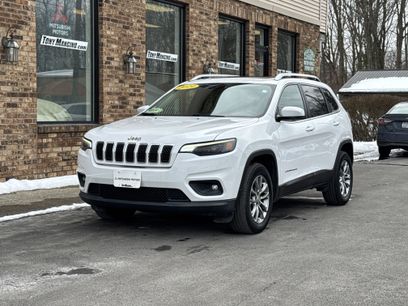 Used 2019 Jeep Cherokee Latitude Plus w/ Comfort/Convenience Group